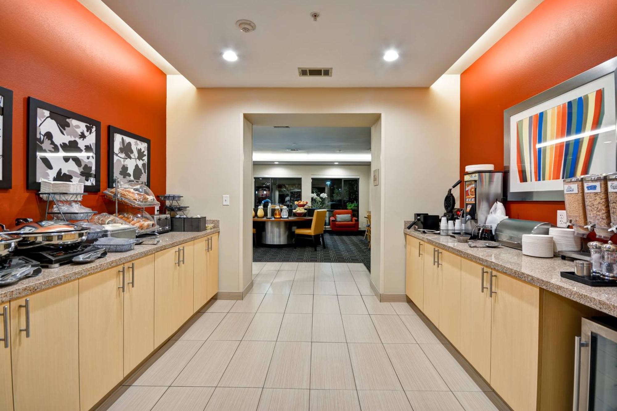 Towneplace Suites Dallas/Льюисвилл Экстерьер фото